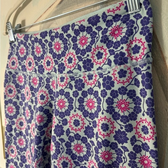 LULULEMON Wunder Under CropTwiggy Printed Power Purple Aquamarine Floral Sz 6 - Picture 7 of 12